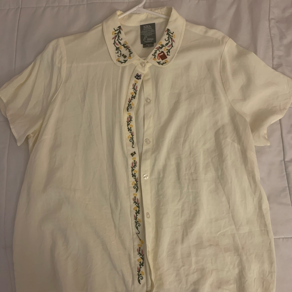 KiKi’s Delivery Service collard shirt